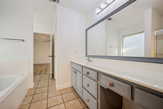 2104 Leslie Street, Denton, TX 76205