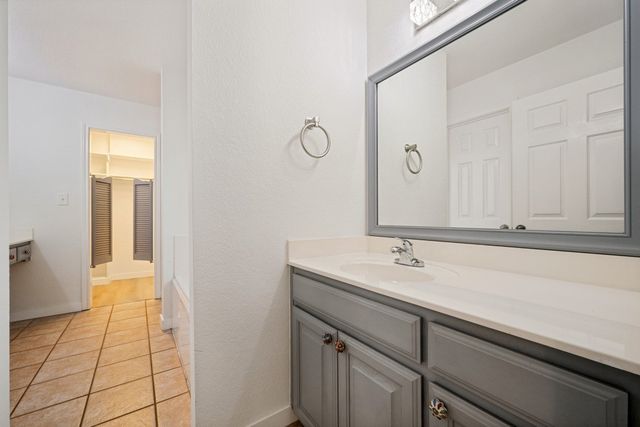 2104 Leslie Street, Denton, TX 76205