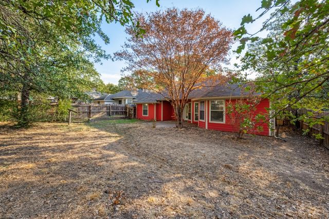 2104 Leslie Street, Denton, TX 76205