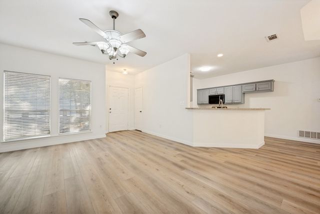 2104 Leslie Street, Denton, TX 76205