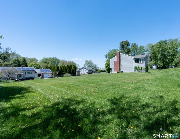 2 Carriage Drive, New Milford, CT 06776
