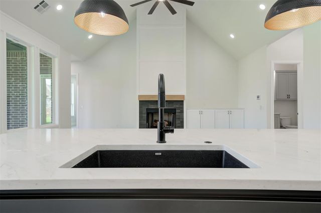 6409 NW 154th Terrace, Edmond, OK 73013