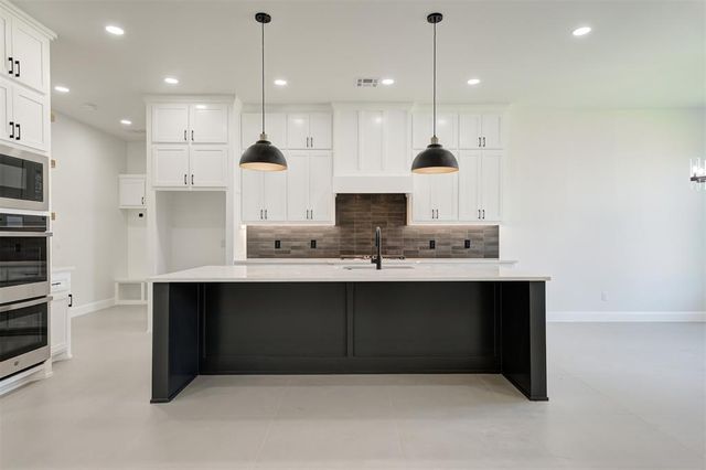 6409 NW 154th Terrace, Edmond, OK 73013