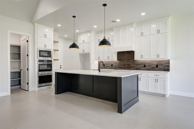 6409 NW 154th Terrace, Edmond, OK 73013