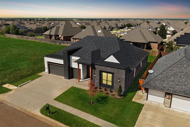 6409 NW 154th Terrace, Edmond, OK 73013