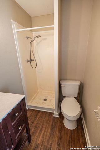 219 S Pickford, Sabinal, TX 78881