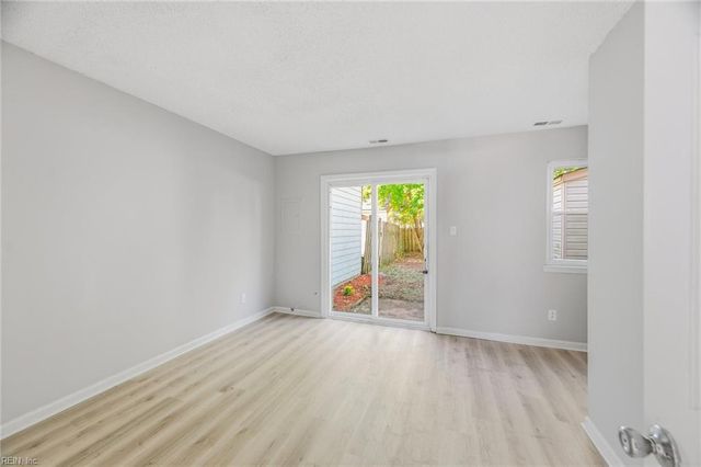 274 Thalia Trace DR, Virginia Beach, VA 23452