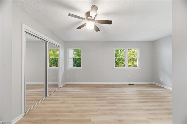 274 Thalia Trace DR, Virginia Beach, VA 23452