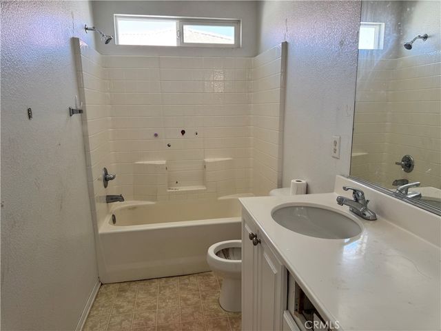6134 Archwood Way, Palmdale, CA 93552