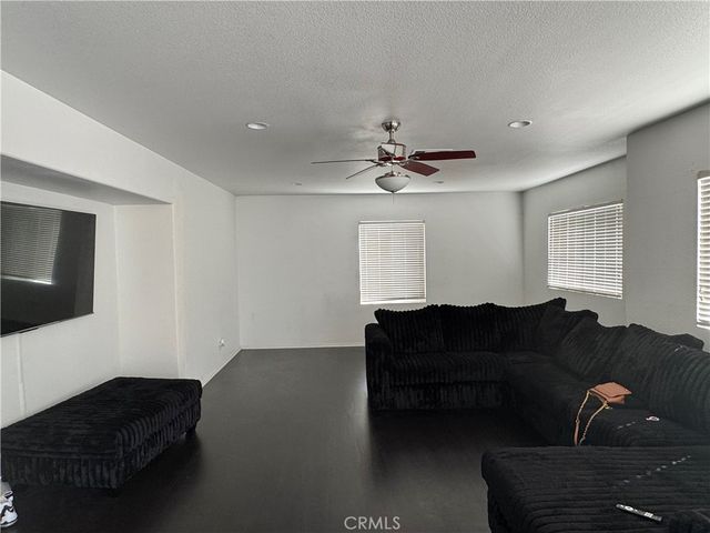 6134 Archwood Way, Palmdale, CA 93552