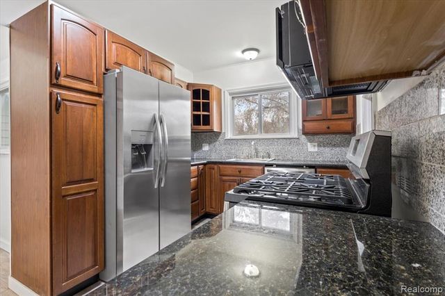 4203 Minerva Drive, Flint, MI 48504