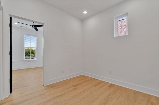 325 W Rock Street, Fayetteville, AR 72701