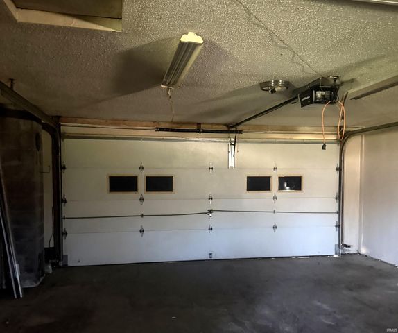 453 E Oolitic Road, Bedford, IN 47421