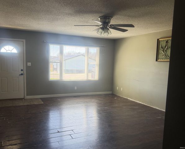 453 E Oolitic Road, Bedford, IN 47421