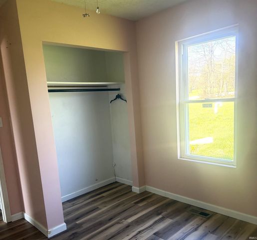 453 E Oolitic Road, Bedford, IN 47421