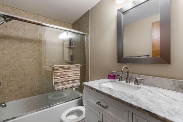174 Lowell Road UNIT 76, Mashpee, MA 02649