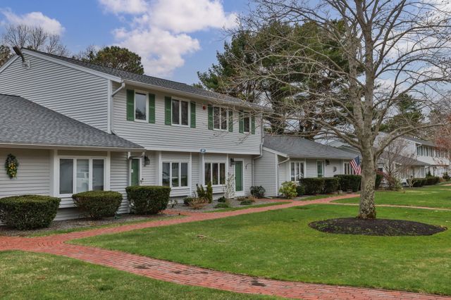 174 Lowell Road UNIT 76, Mashpee, MA 02649