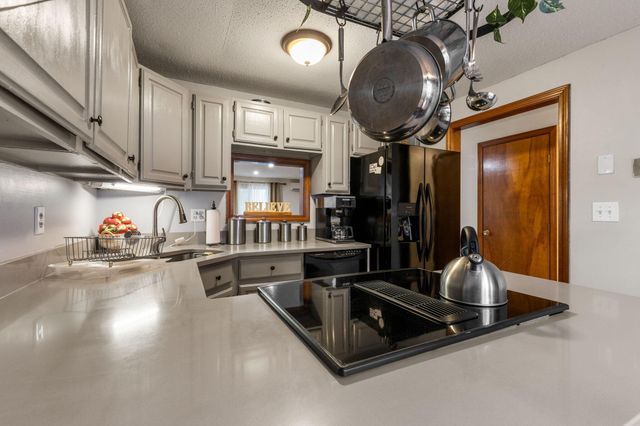 174 Lowell Road UNIT 76, Mashpee, MA 02649
