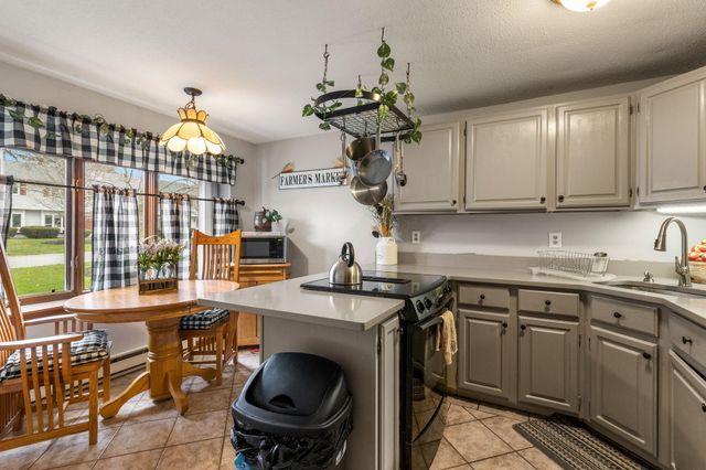 174 Lowell Road UNIT 76, Mashpee, MA 02649