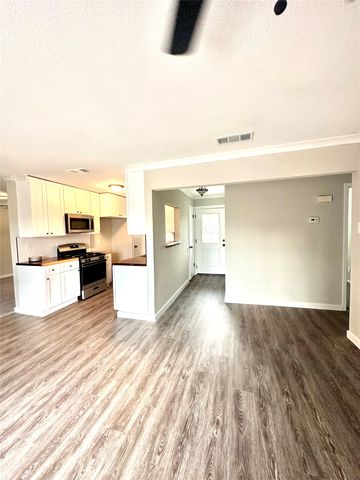 1322 Shorecrest Drive, Garland, TX 75040