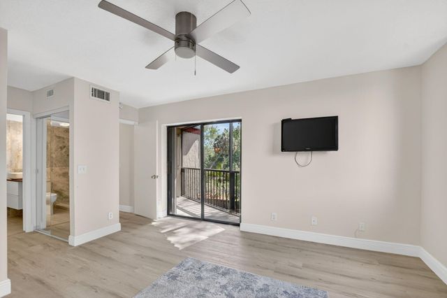 22958 Oxford Place D, Boca Raton, FL 33433