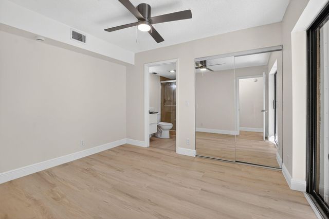 22958 Oxford Place D, Boca Raton, FL 33433