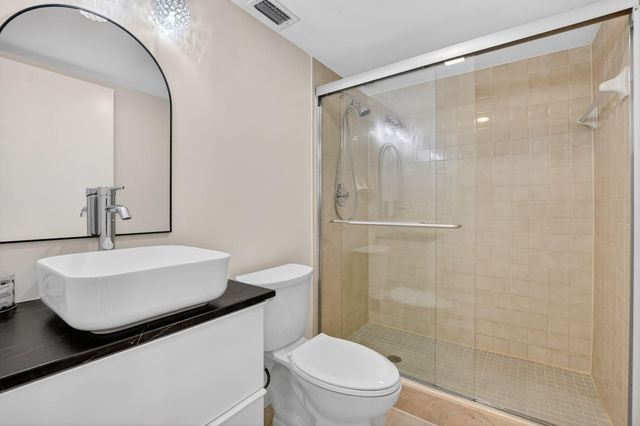 22958 Oxford Place D, Boca Raton, FL 33433