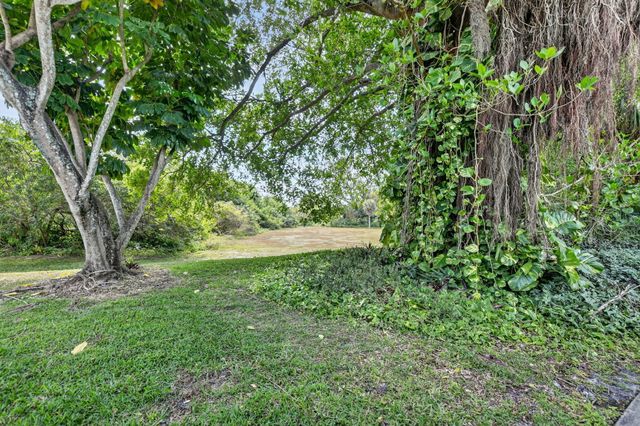 22958 Oxford Place D, Boca Raton, FL 33433