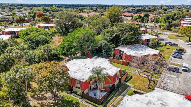 22958 Oxford Place D, Boca Raton, FL 33433