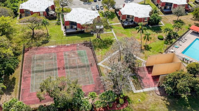 22958 Oxford Place D, Boca Raton, FL 33433