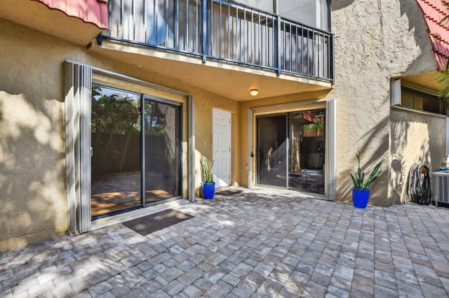 22958 Oxford Place D, Boca Raton, FL 33433