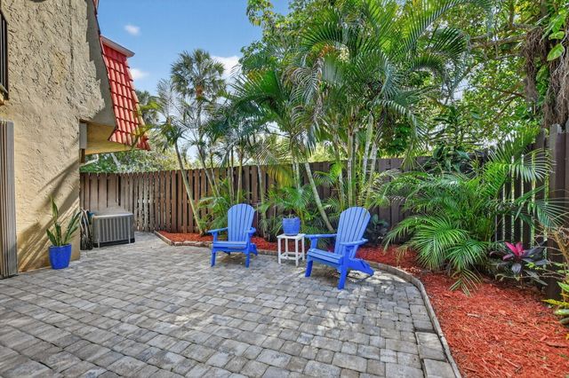 22958 Oxford Place D, Boca Raton, FL 33433