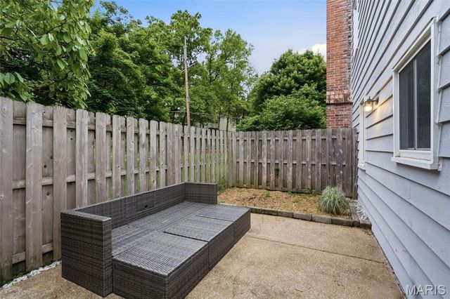 2 Hull Avenue, St Louis, MO 63119