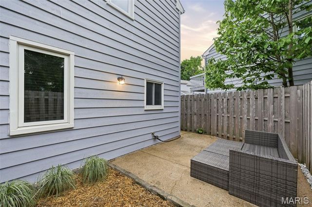 2 Hull Avenue, St Louis, MO 63119