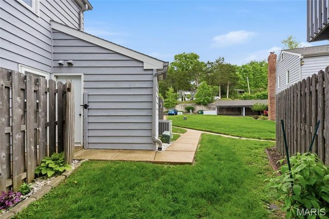 2 Hull Avenue, St Louis, MO 63119