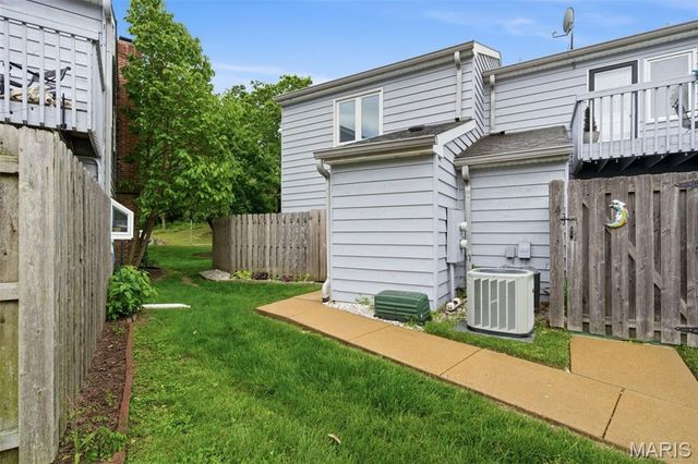 2 Hull Avenue, St Louis, MO 63119