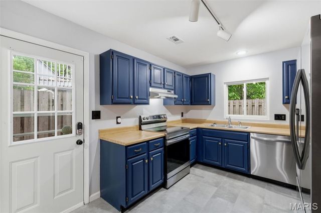 2 Hull Avenue, St Louis, MO 63119