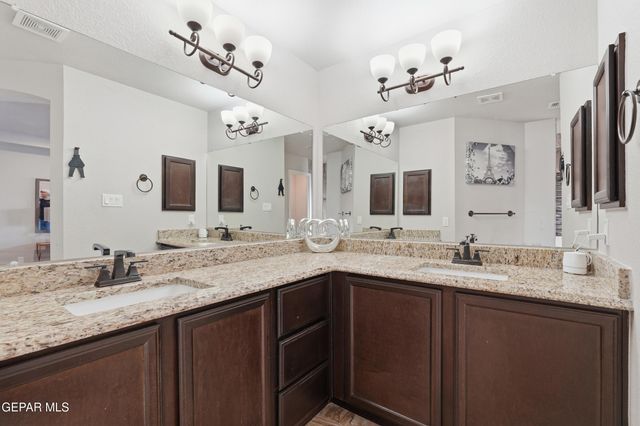 13232 EMERALD ISLE Street, Horizon City, TX 79928