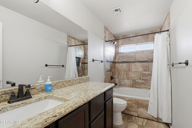 13232 EMERALD ISLE Street, Horizon City, TX 79928