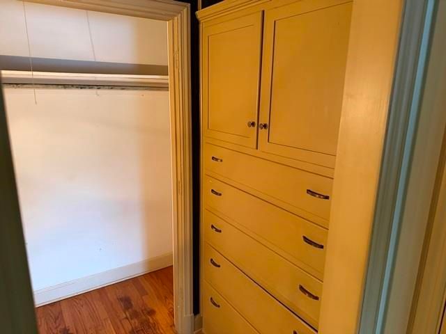 4286 POPLAR AVE, Memphis, TN 38117