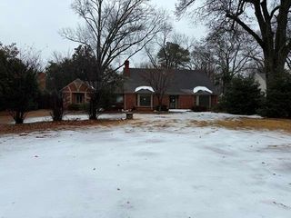 4286 POPLAR AVE, Memphis, TN 38117