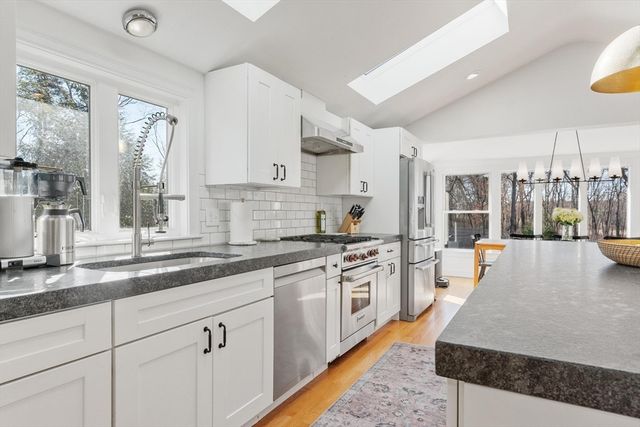 204 Virginia Rd, Concord, MA 01742