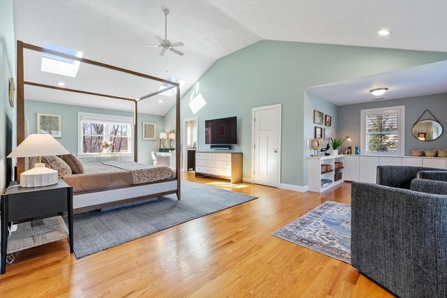 204 Virginia Rd, Concord, MA 01742