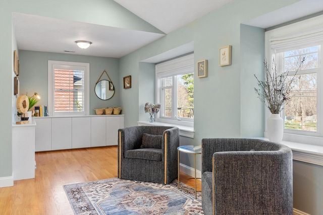 204 Virginia Rd, Concord, MA 01742