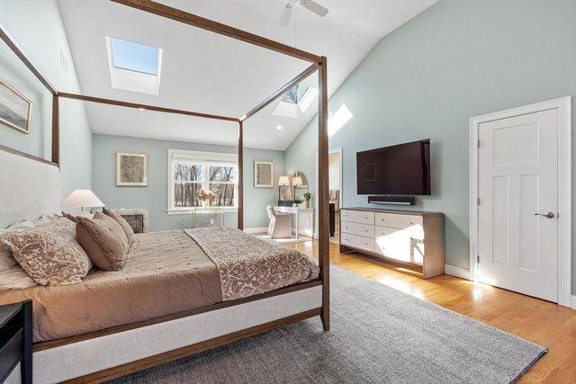 204 Virginia Rd, Concord, MA 01742