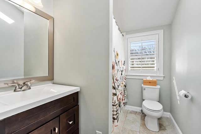 204 Virginia Rd, Concord, MA 01742