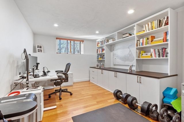 204 Virginia Rd, Concord, MA 01742