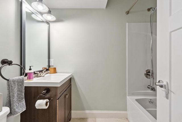 204 Virginia Rd, Concord, MA 01742