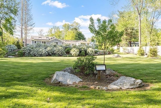 204 Virginia Rd, Concord, MA 01742