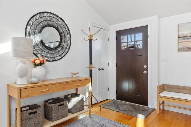 204 Virginia Rd, Concord, MA 01742